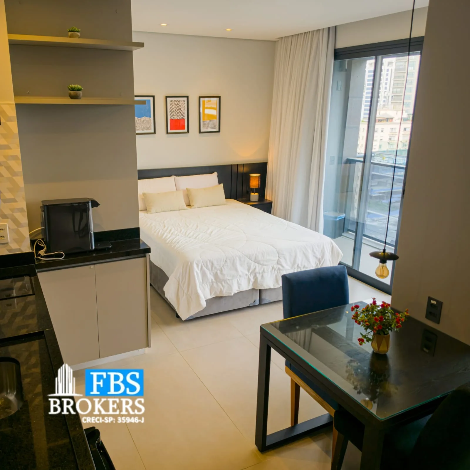 STUDIO 34M² DECORADO NA VILA OLIMPIA