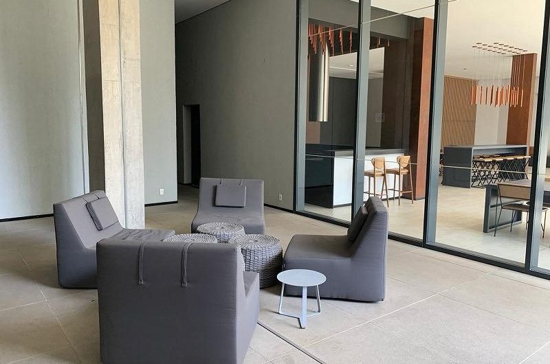 STUDIO 57M² COM VAGA NA VILA OLIMPIA